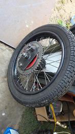 Achterwiel bsa/ triumph, Ophalen