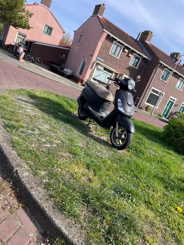 Sym, Fietsen en Brommers, Scooters | SYM, Ophalen, Zo goed als nieuw, Benzine, Overige modellen