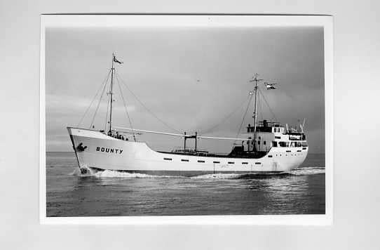 scheepvaart-foto-bounty-PROEFVAART, Ophalen of Verzenden, Zo goed als nieuw, Motorboot, Boek of Tijdschrift