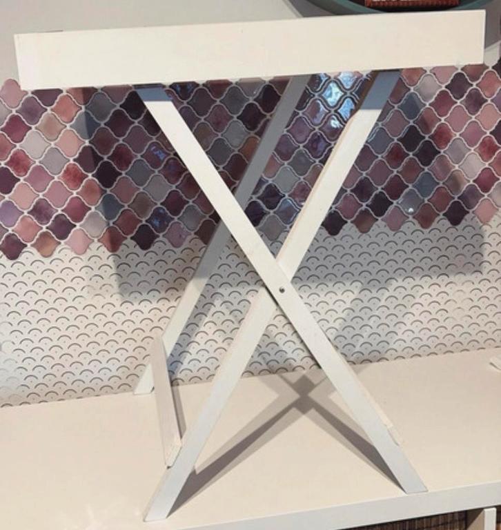 Witte romantische inklapbare bijzettafel - Nieuw, Huis en Inrichting, Tafels | Bijzettafels, Nieuw, Rechthoekig, 45 tot 60 cm