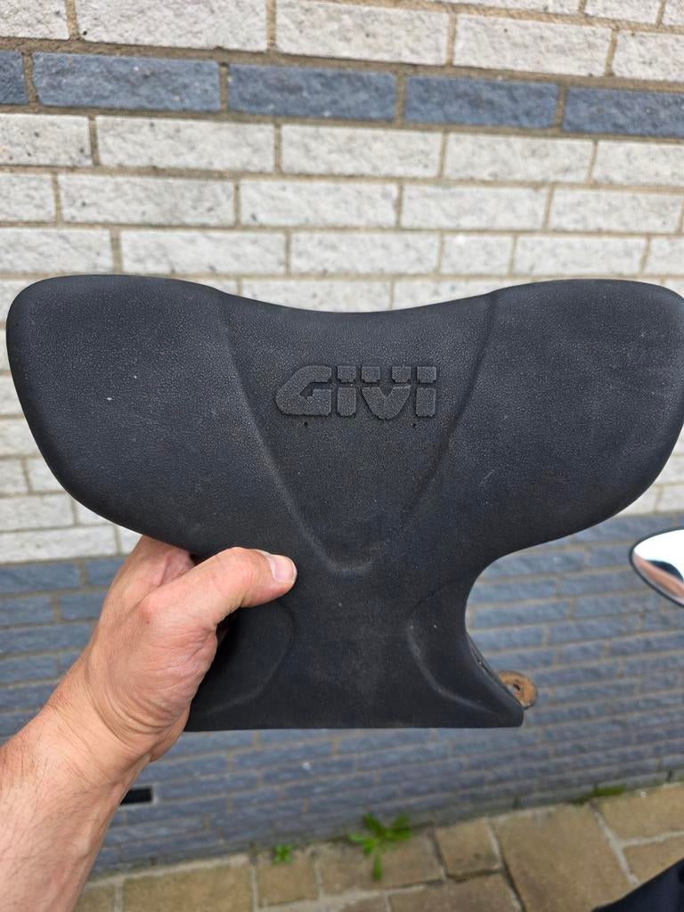 Tmax 500 GIVI Motorfiets rugsteun / rugkussen. T max, Ophalen of Verzenden, Gebruikt