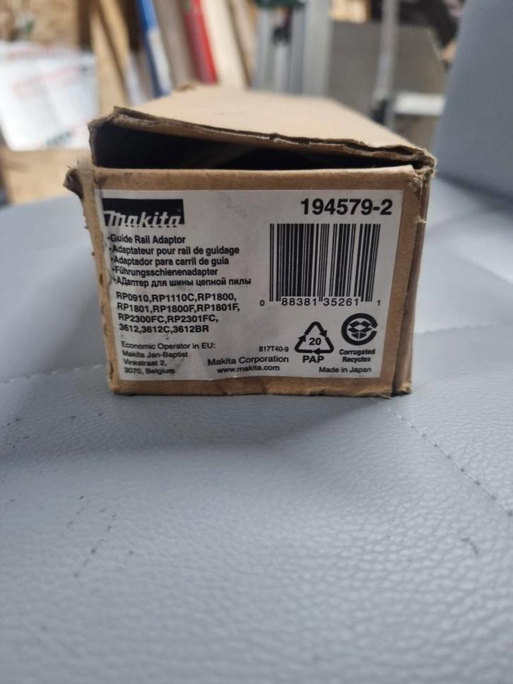 Makita geleiderail adapter voor bovenfrees, Doe-het-zelf en Verbouw, Gereedschap | Freesmachines, Nieuw, Bovenfrees, Ophalen of Verzenden