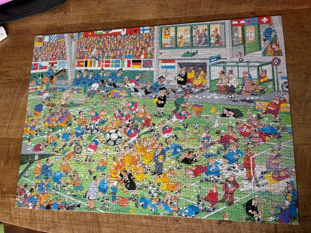 Jan van Haasteren puzzel voetbalkampioenschappen, Ophalen of Verzenden, 500 t/m 1500 stukjes, Legpuzzel