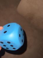 Grote dobbelsteen te koop, Ophalen of Verzenden, Zo goed als nieuw