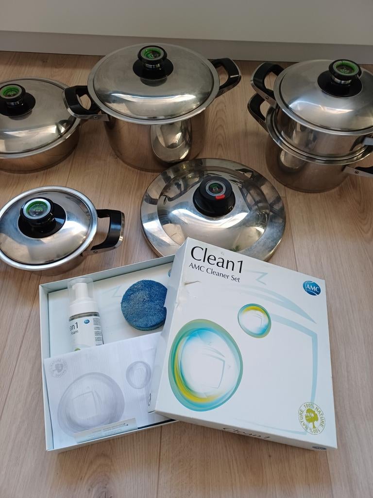 AMC Complete set met schoonmaakpakket, Huis en Inrichting, Keuken | Potten en Pannen, Ophalen of Verzenden, Rvs, Pannenset
