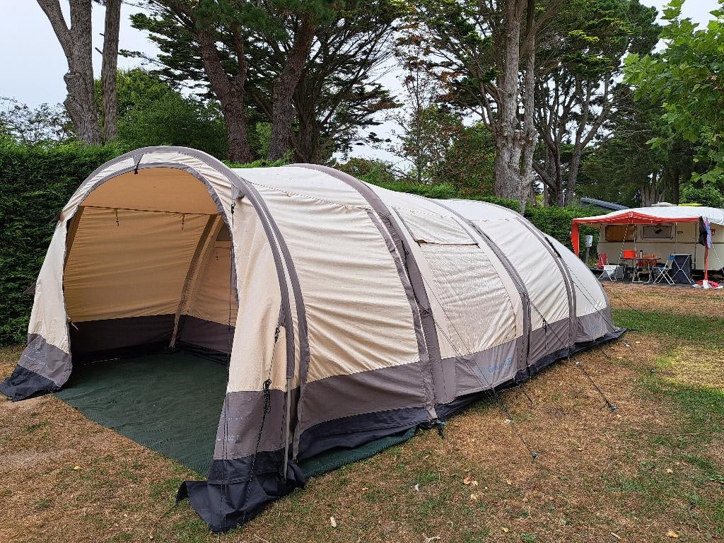 Bardani tent airwolf 4000 tc ruime familietent opblaastent, Caravans en Kamperen, Tenten, Ophalen, Gebruikt, Tot en met 5
