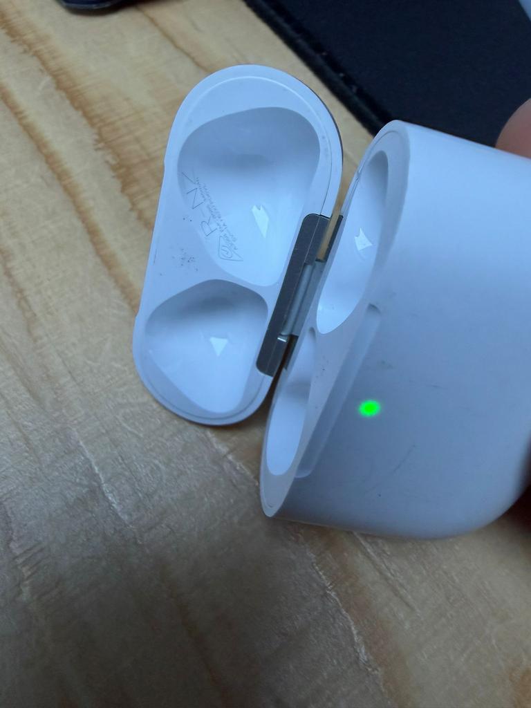 Originele Apple AirPods 3 Oplaadcase - Zonder oortjes, Telecommunicatie, Mobiele telefoons | Oordopjes, Ophalen of Verzenden, Gebruikt