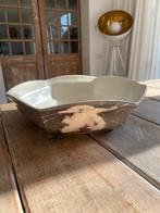 Mooie grote vintage schaal. Taupe en lichtrose. 6-kantig., Ophalen