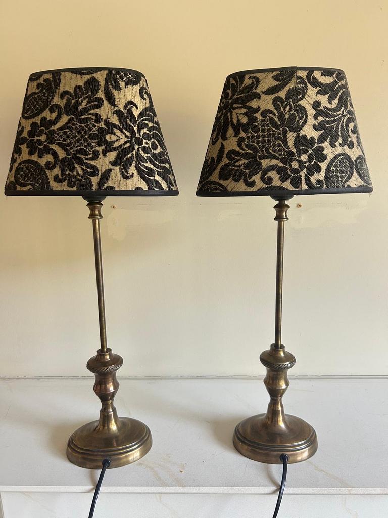 Set van 2 Klassieke Bronzen Staande Lampen met Bloemmotief, Ophalen, Gebruikt, 50 tot 75 cm, Klassiek