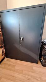 Draaideurkast laag model 120 cm hoog, Huis en Inrichting, Kasten | Roldeurkasten en Archiefkasten, Ophalen, Gebruikt, 100 tot 150 cm