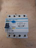 Hager aardlekschakelaar CD440G 40A, Gebruikt, Ophalen of Verzenden, Schakelaar, Hager