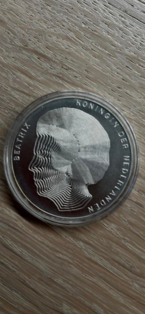 Zilveren 50 Gulden 1990 - 100 Jaar Vorstinnen FDC, Postzegels en Munten, Koningin Beatrix, Zilver, Ophalen of Verzenden, Losse munt