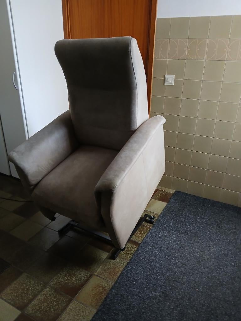 sta-opstoel elektrisch relexstoel, Ophalen, Gebruikt, 75 tot 100 cm, Stof