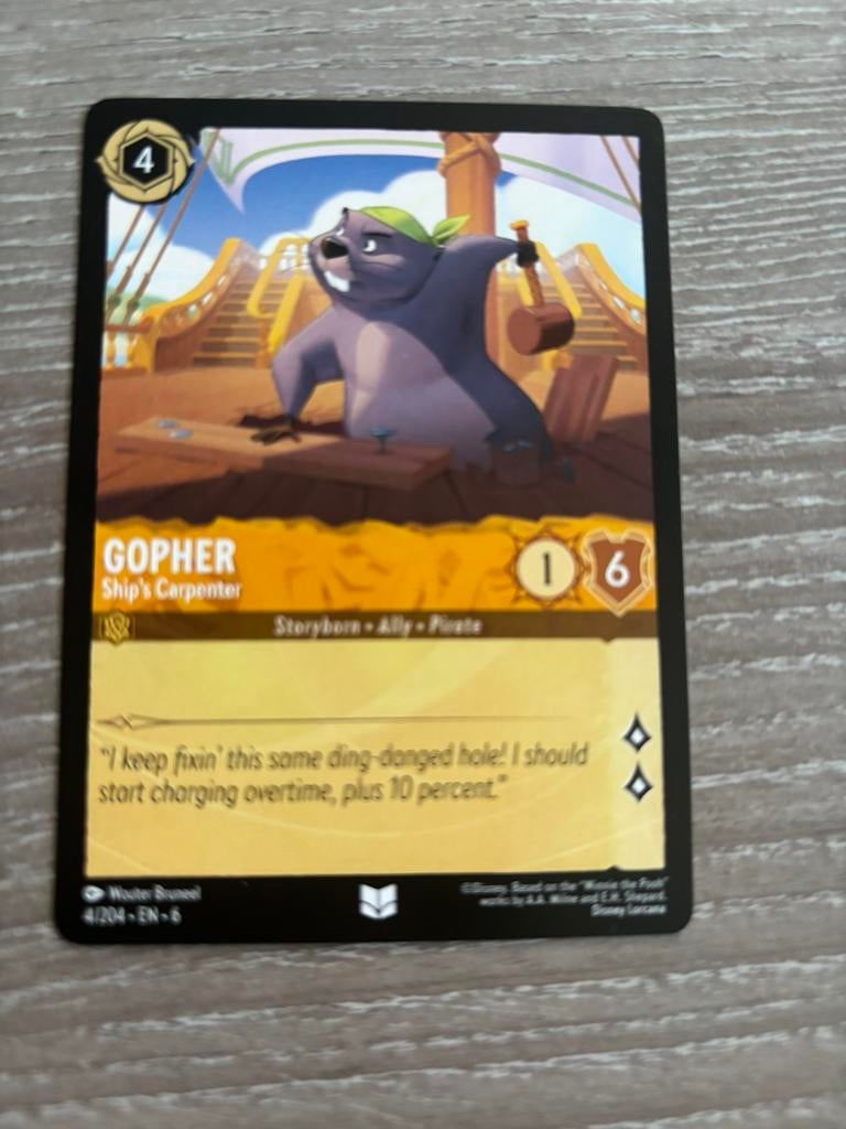 Disney Lorcana Gopher ship’s carpenter 4-204 6AZS nonfoil, Ophalen of Verzenden, Zo goed als nieuw, Losse kaart