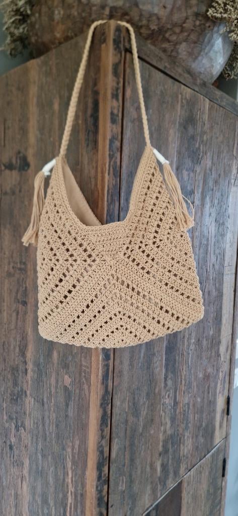 Nieuw

Bruin gevlochten tas
Met binnenvoering., Sieraden, Tassen en Uiterlijk, Tassen | Damestassen, Ophalen of Verzenden, Nieuw