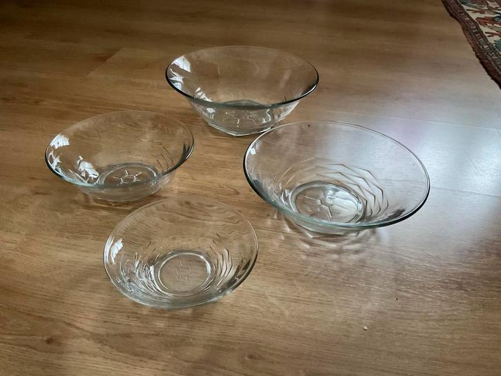 Set van 4 Leerdam Ananas Schalen - Diverse Maten, Antiek en Kunst, Antiek | Schalen, Ophalen of Verzenden