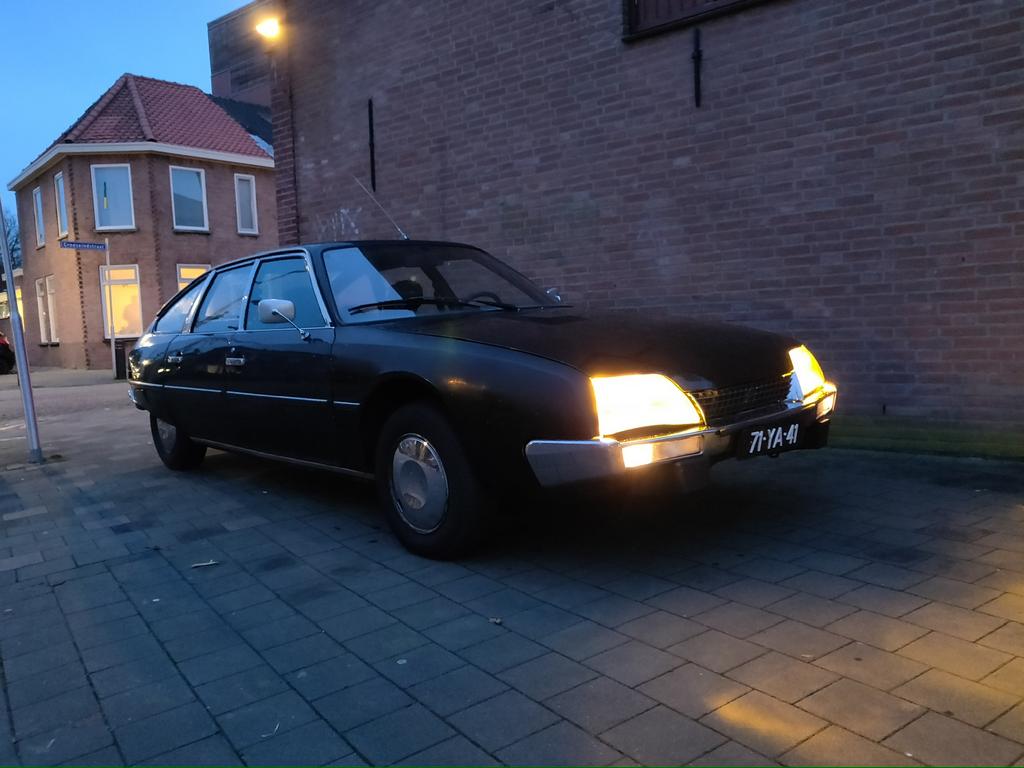Citroën CX2000 Pallas 1975 || APK- en wegenbel. vrij, Auto's, Voorwielaandrijving, Zwart, 4 cilinders, CX