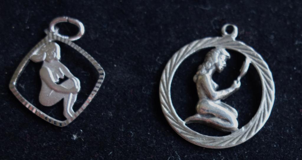 HANGERS STERRENBEELD * MAAGD en VISSEN * Zilver *, Verzenden, Zo goed als nieuw, Kruis of Symbool, Zilver