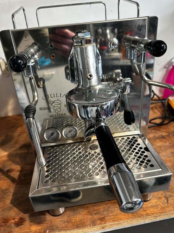 Bezzera Giulia (opknapper), Witgoed en Apparatuur, Koffiezetapparaten, Niet werkend, Gemalen koffie, Koffiemachine, 10 kopjes of meer