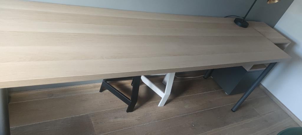 Ikea bureau, Ophalen, Zo goed als nieuw