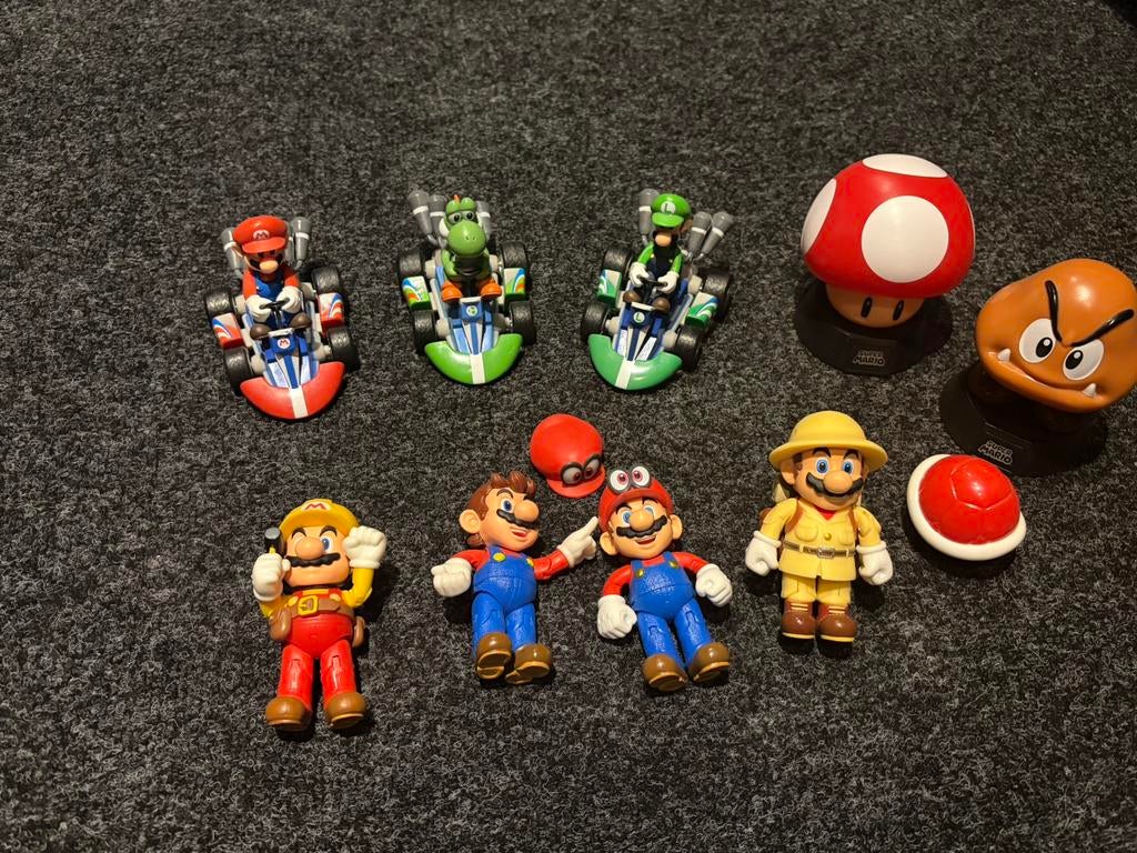 Super mario figuren, Ophalen of Verzenden, Zo goed als nieuw
