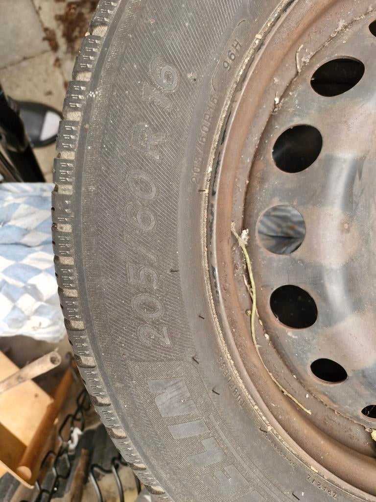 Michelin 205/60 R16 banden met vaste velgen, Auto-onderdelen, Banden en Velgen, Gebruikt, 16 inch, Banden en Velgen, 205 mm
