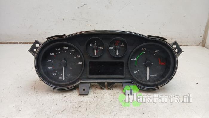 Kilometerteller KM van een Iveco New Daily, Gebruikt, -, Overige automerken, -