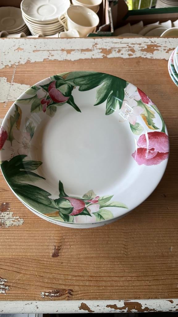 Gien VOLUPTÉ diepe borden, Ophalen of Verzenden, Zo goed als nieuw, Bord(en), Overige stijlen