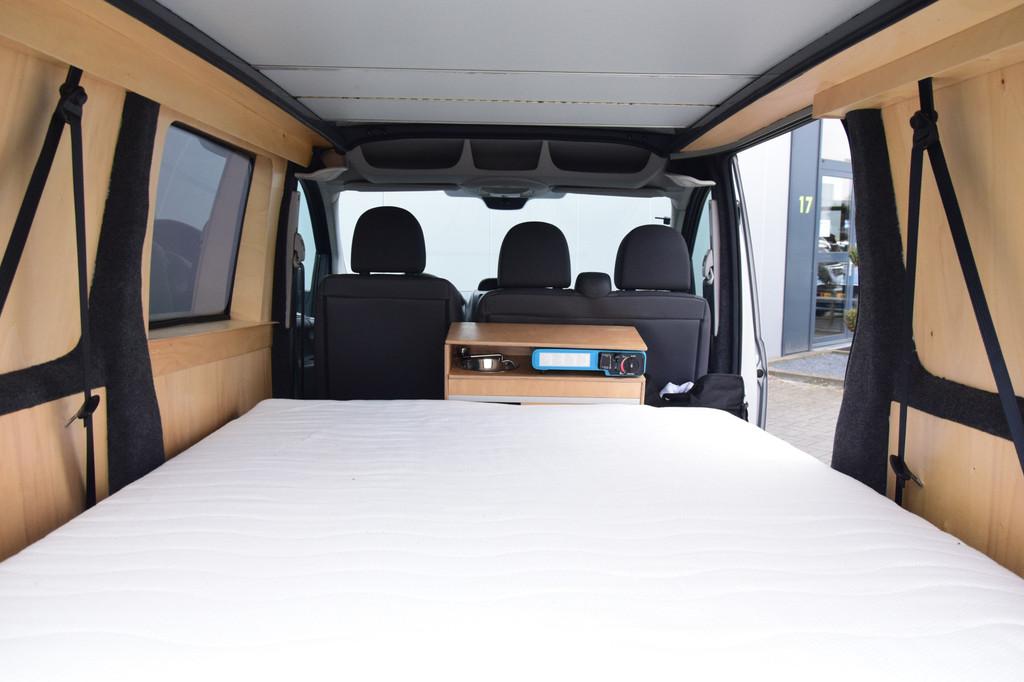 Peugeot Expert 2.0 Hdi Bus Camper Atrion Slaaphefdak, Caravans en Kamperen, Campers, Overige merken, Zoom 17
9231DX  SURHUISTERVEEN, NL