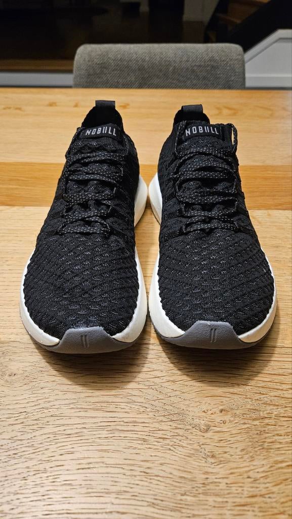 NOBULL Zwarte Sportschoenen - Maat 42 / Size 8 (valt als 41), Ophalen of Verzenden, Zo goed als nieuw, Zwart