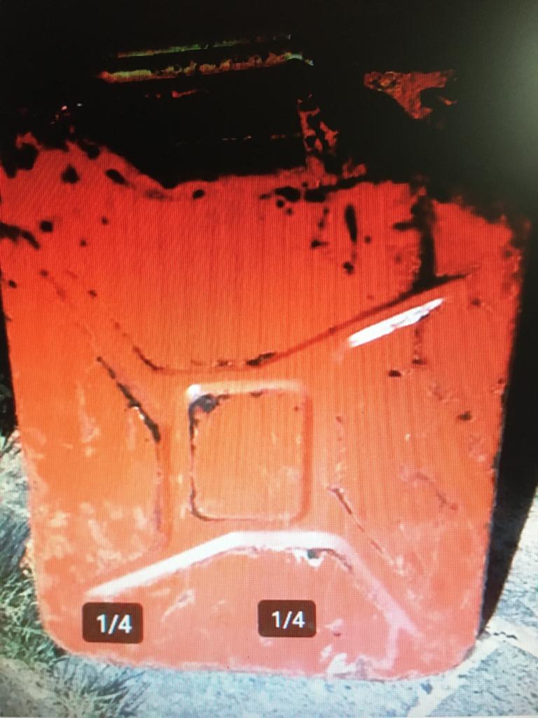 Vintage jerrycan van een Amerikaanse Willys Jeep uit 1943, Ophalen, Gebruikt
