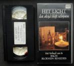 VHS - Het licht dat altijd blijft schijnen - Documentaire, Alle leeftijden, Ophalen of Verzenden, Zo goed als nieuw, Documentaire