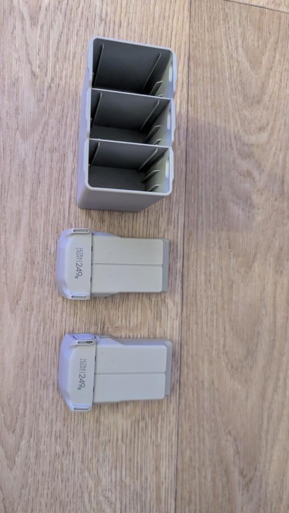 DJI Mini 4 Pro oplaadstation, 2 accu's en tas, Ophalen, Gebruikt, Cameradrone, DJI