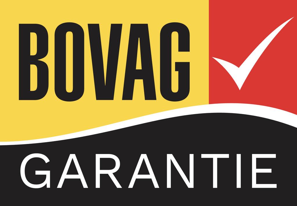 Volkswagen Transporter Caravelle Rolstoelbus Zelfrijder Hand, 12 maanden, Zwart, 4 cilinders, Wit