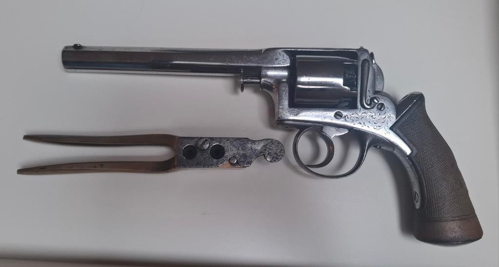 Robert Adams revolver 1851 met bijhorende kogeltang, Ophalen of Verzenden, Landmacht, Engeland, Overige typen