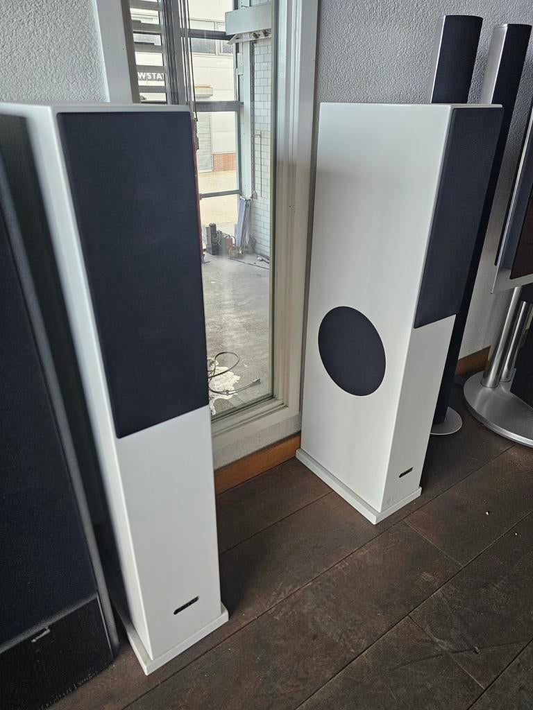 CANTON KARAT 770.2 DC Vloerstaande Speakers - Wit, Zo goed als nieuw, 120 watt of meer, Front, Rear of Stereo speakers, Ophalen