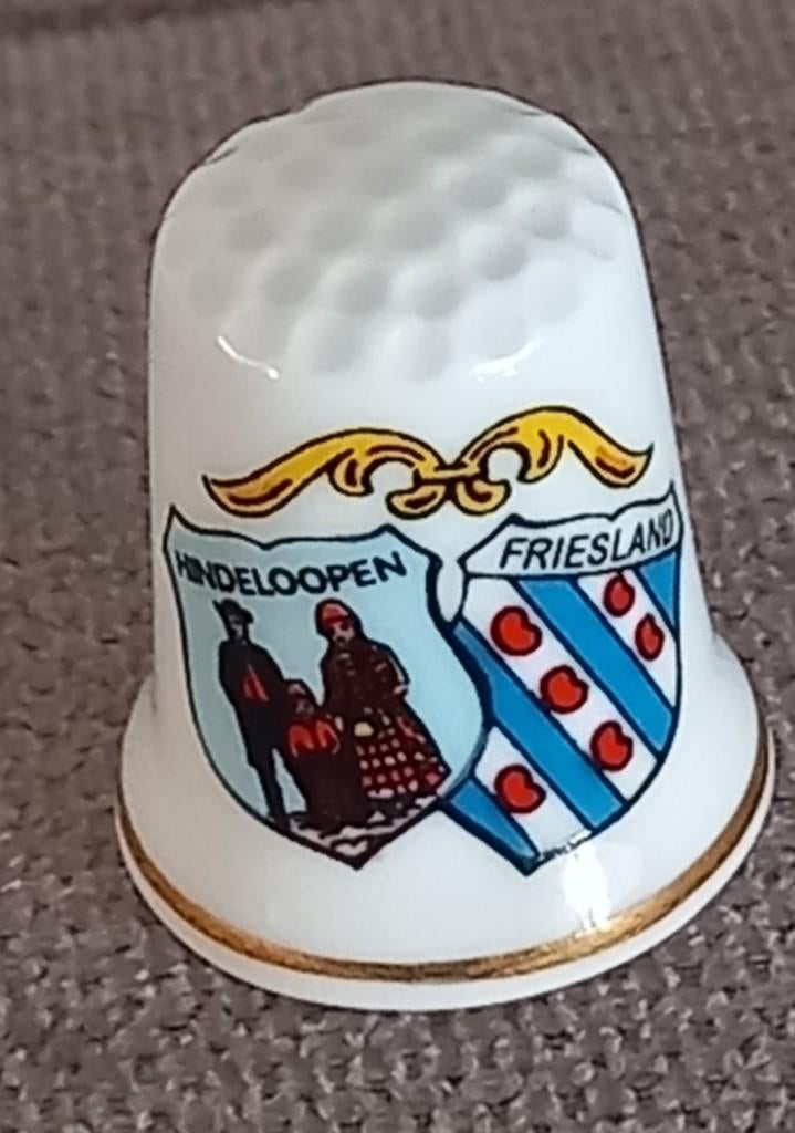 Vingerhoedje Hindeloopen Friesland, Ophalen of Verzenden, Zo goed als nieuw, Porselein, Nederland