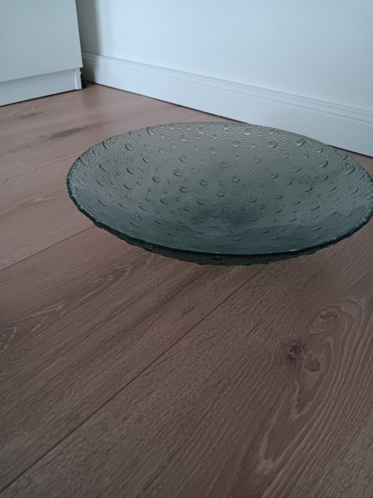 GROTE GLAZEN SCHAAL, Minder dan 50 cm, Rond, Ophalen of Verzenden, Zo goed als nieuw