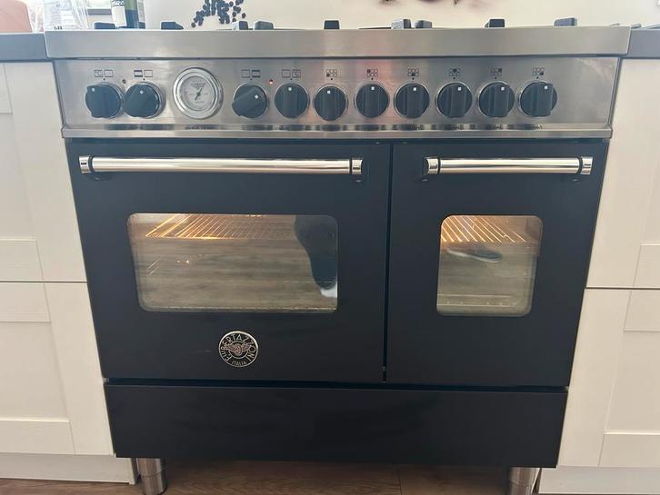 Bertazzoni Master Gasfornuis - Uitstekende Conditie!, Witgoed en Apparatuur, Fornuizen, Zo goed als nieuw, Vrijstaand, Gas, 5 kookzones of meer