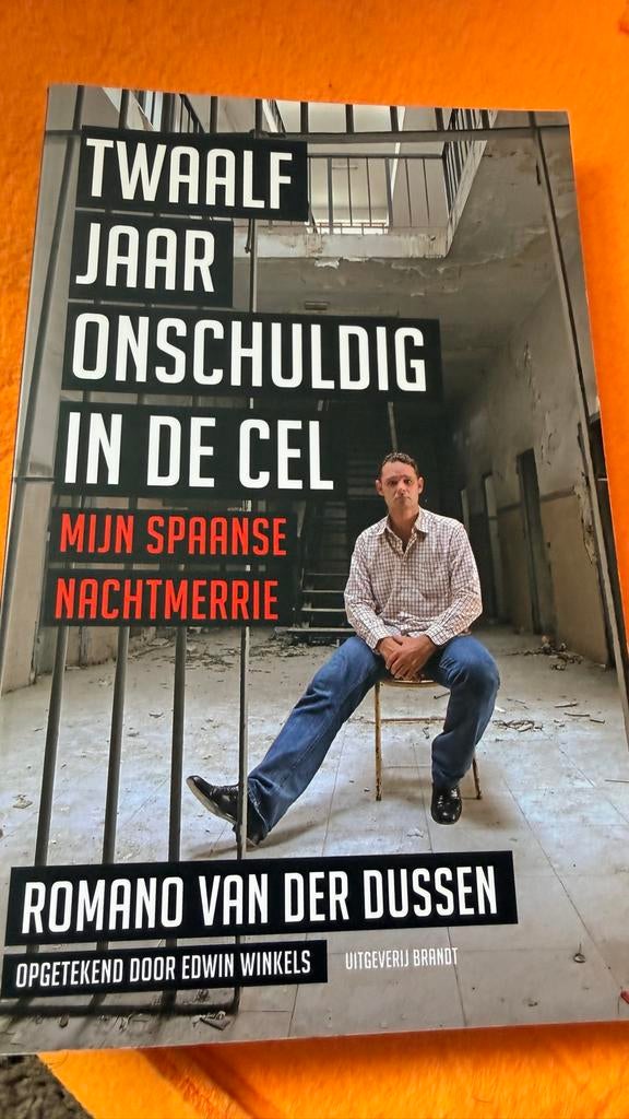 Twaalf Jaar Onschuldig in de Cel - Romano van der Dussen, Ophalen of Verzenden, Nieuw, Overige