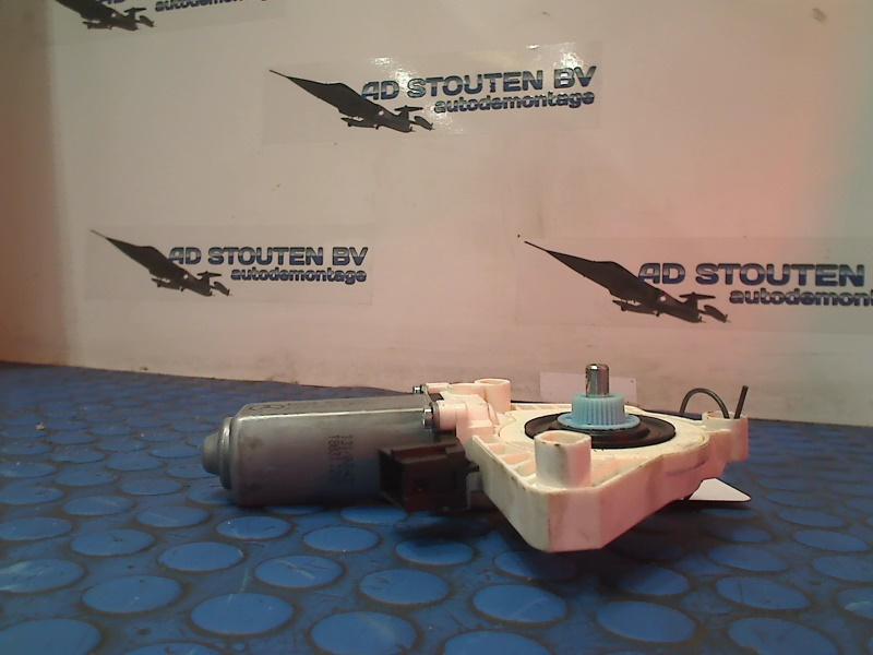 Motor Raammechaniek Rechts Voor B (W245) 2011, Gebruikt, Mercedes-Benz AG, Mercedes-Benz, Mercedesstraße 120, Stuttgart 70372, , Duitsland