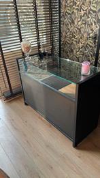 Balie / toonbank zwart met glas, Ophalen