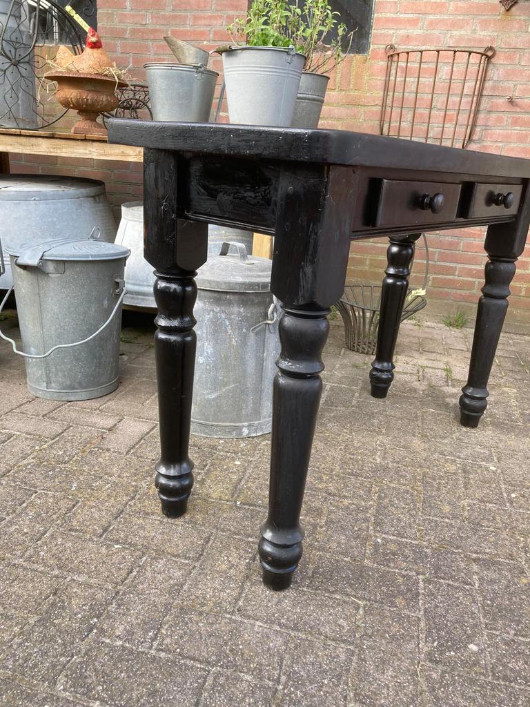 Zwart houten sidetable, Huis en Inrichting, Tafels | Sidetables, Ophalen, 100 tot 150 cm, Grenenhout, 25 tot 50 cm