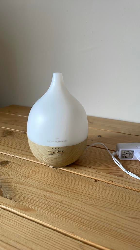 Geurwolkje diffuser wit / beige, Huis en Inrichting, Woonaccessoires | Overige, Ophalen, Gebruikt