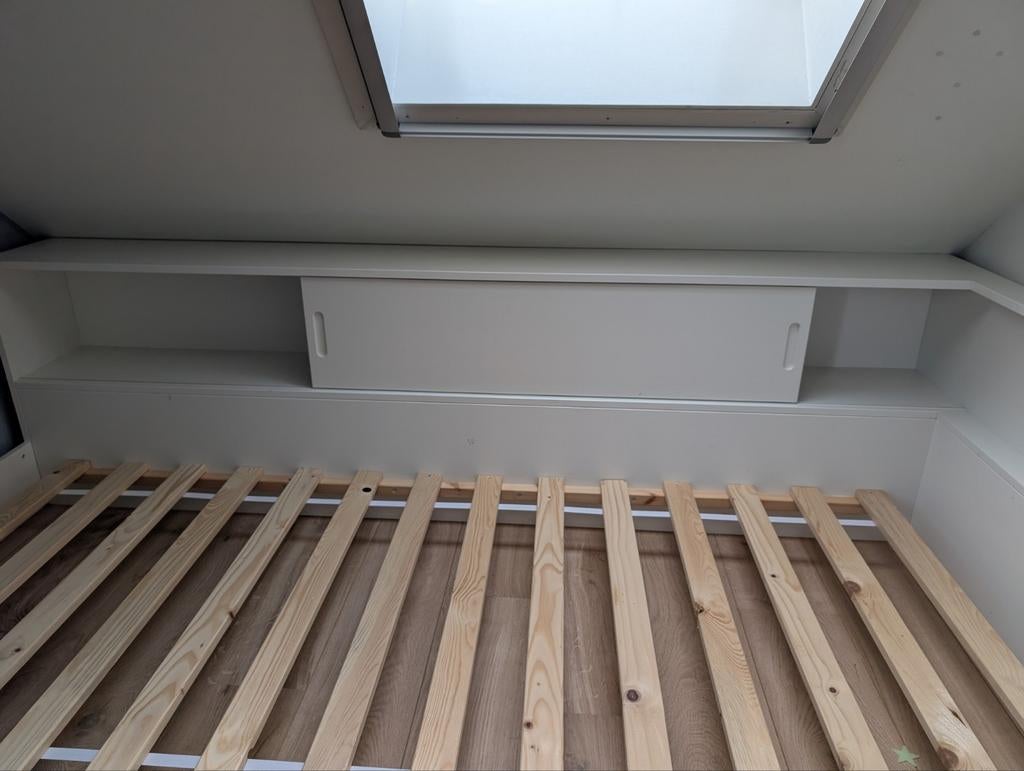 Wit bed met kast en schuifdeur, 200x90cm, Ophalen, Gebruikt, 90 cm, Eenpersoons