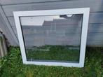 2x kunststof kozijn 95x109, Doe-het-zelf en Verbouw, Kozijnen en Schuifpuien, Kunststof, Gebruikt, Raamkozijn, Inclusief glas
