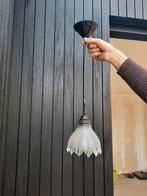 Antieke glazen hanglamp met patroon, Ophalen of Verzenden