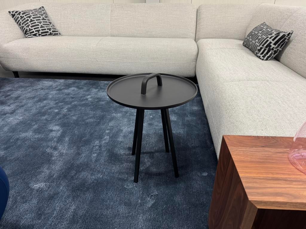 Showroommodel Montis Tor bijzettafel | P10 Jet Black, Minder dan 55 cm, Metaal of Aluminium, Rond, Nieuw