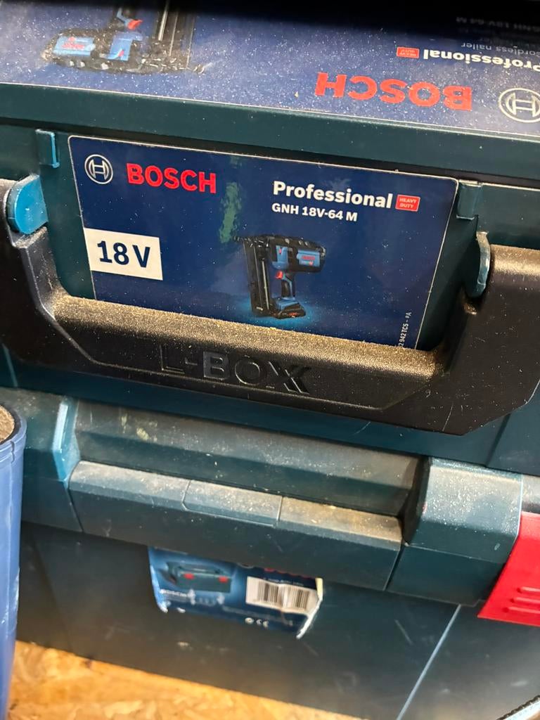 Bosch Tacker met nagels, Ophalen of Verzenden, Zo goed als nieuw