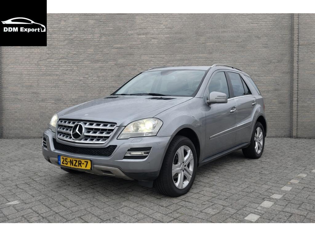 Mercedes-Benz M-Klasse 300 CDI BlueEFFICIENCY Prestige, Auto's, Mercedes-Benz, Automaat, Euro 5, Stof, Gebruikt